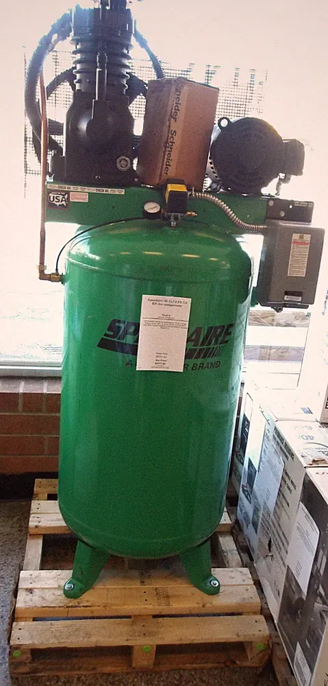 Speedaire 80 Gal 3 Phase 7.5 HP Air compressor